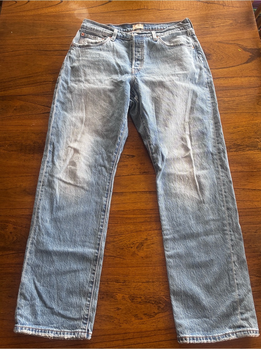Levi's Light Wash Women's Straight Leg Jeans